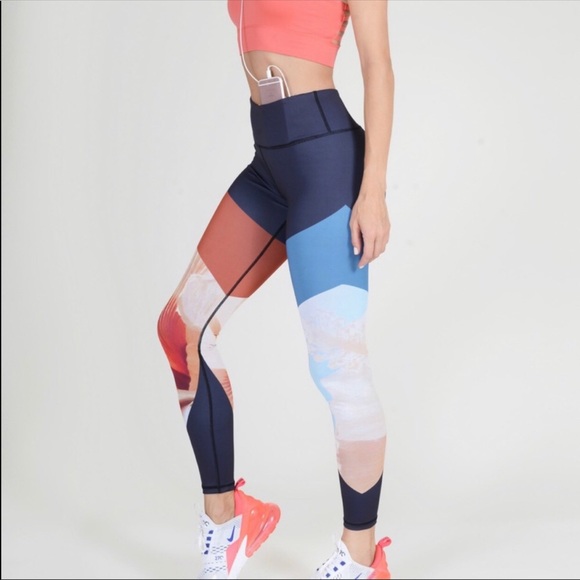 KAHILA | Activewear Running Yoga Leggings - Picture 4 of 5